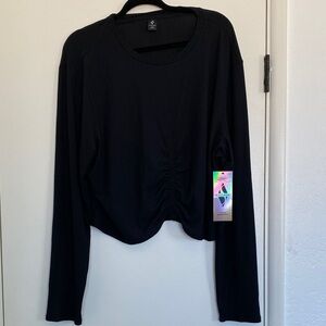 #S126- NWT Sketchers Ribbed Black Long Sleeve Women's Active Crop Top